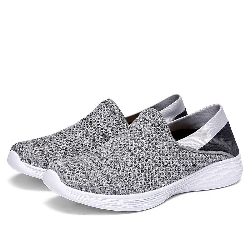 2024 spring new flying woven women's shoes, walking shoes for the middle-aged and elderly, flat bottom casual shoes, lazy shoes