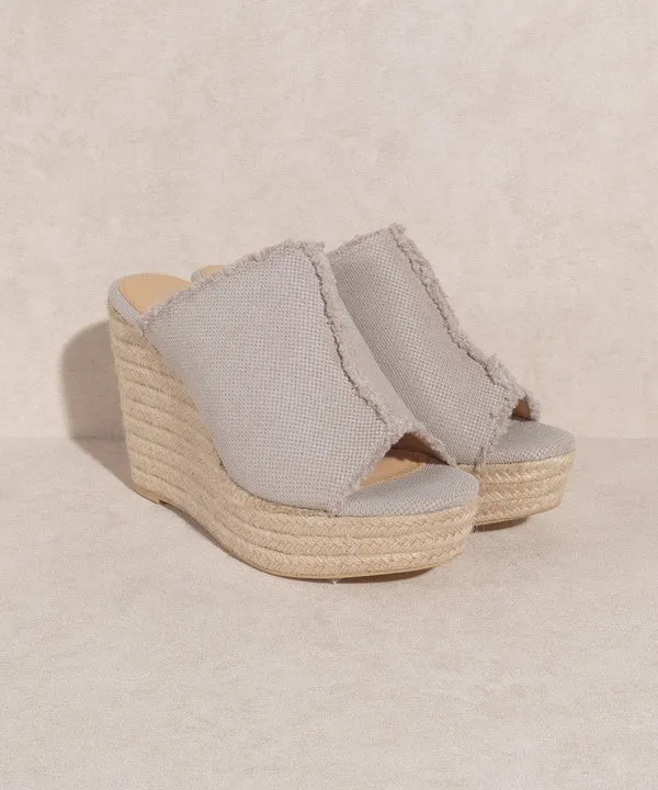 Bliss Distressed Linen Wedge